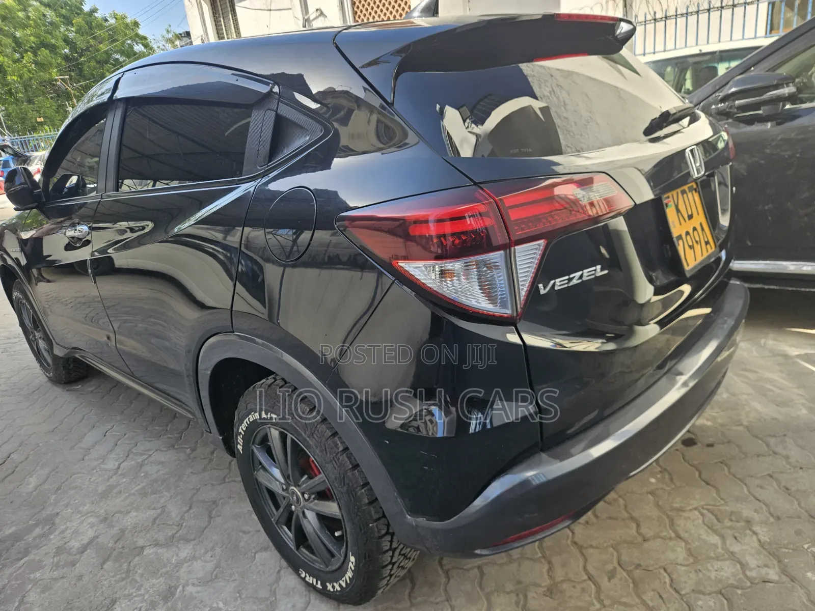 Honda Vezel 2018 Black