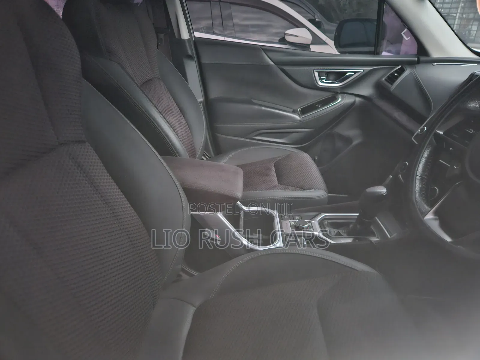 Subaru Forester 2019 Silver