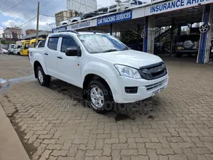 Isuzu D-MAX 2013 White