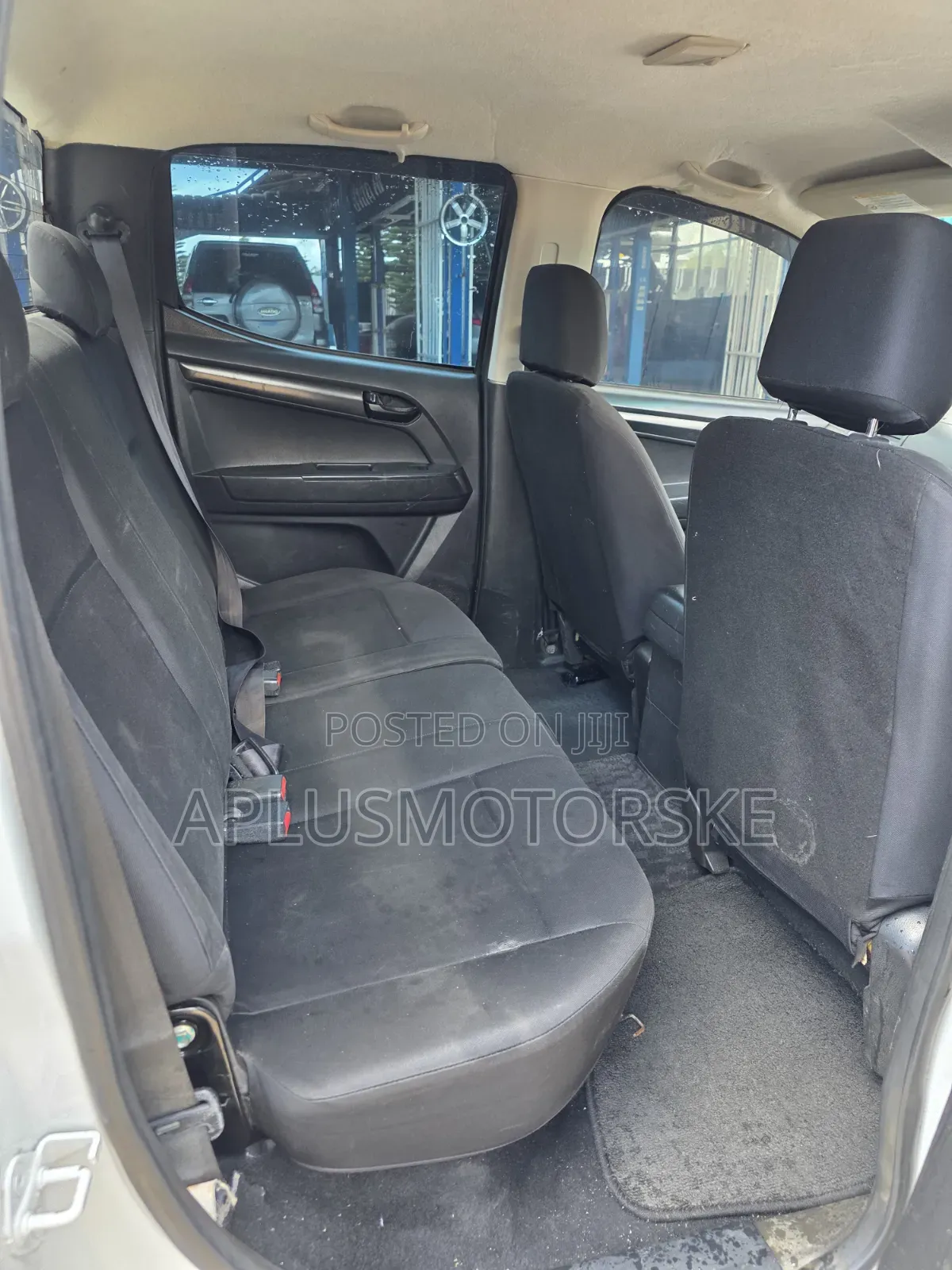 Isuzu D-MAX 2013 White