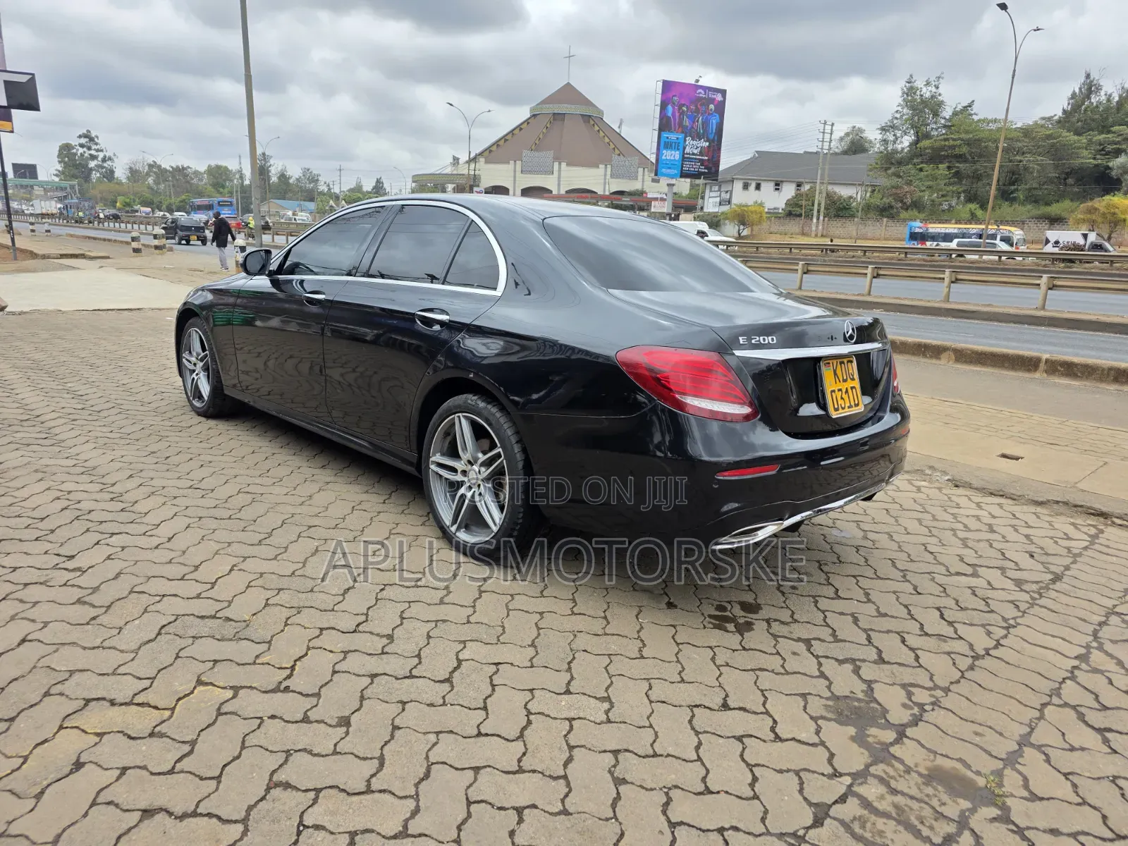 Mercedes-Benz E200 2017 Black
