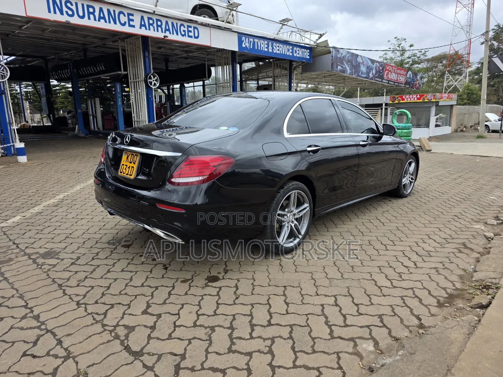 Mercedes-Benz E200 2017 Black