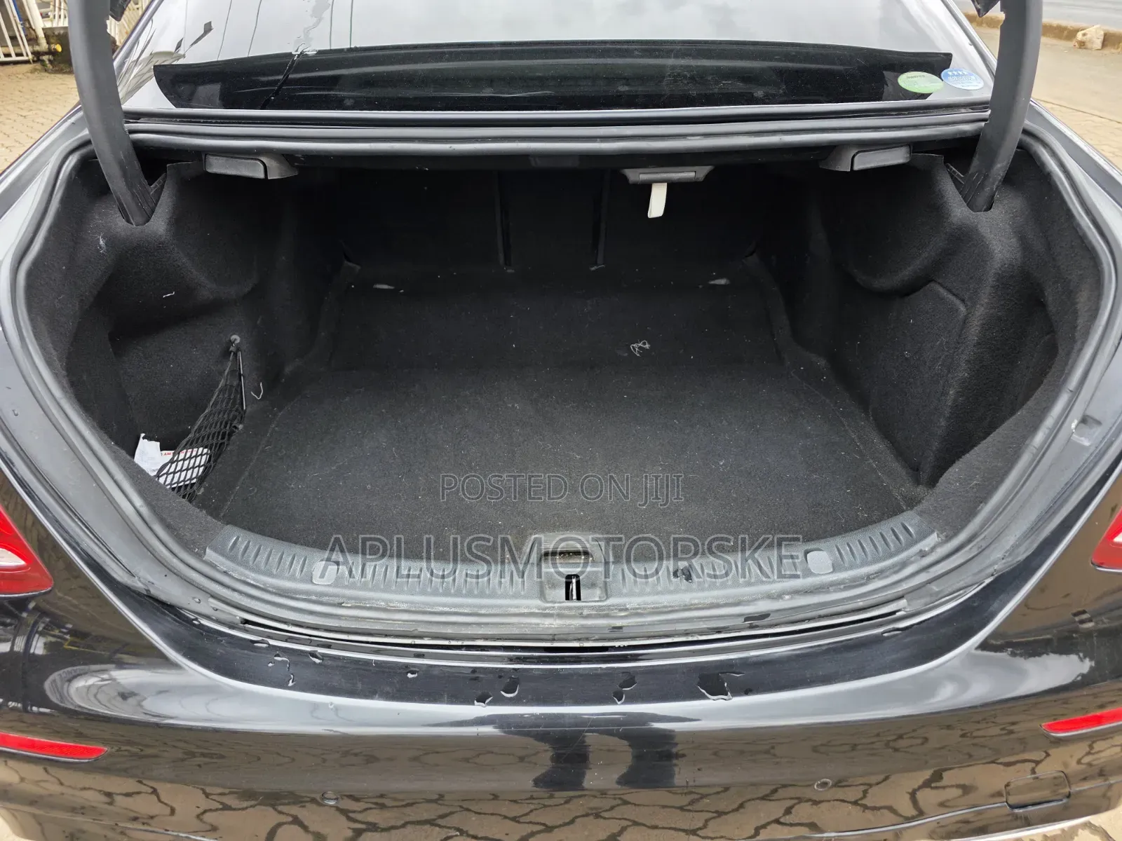 Mercedes-Benz E200 2017 Black