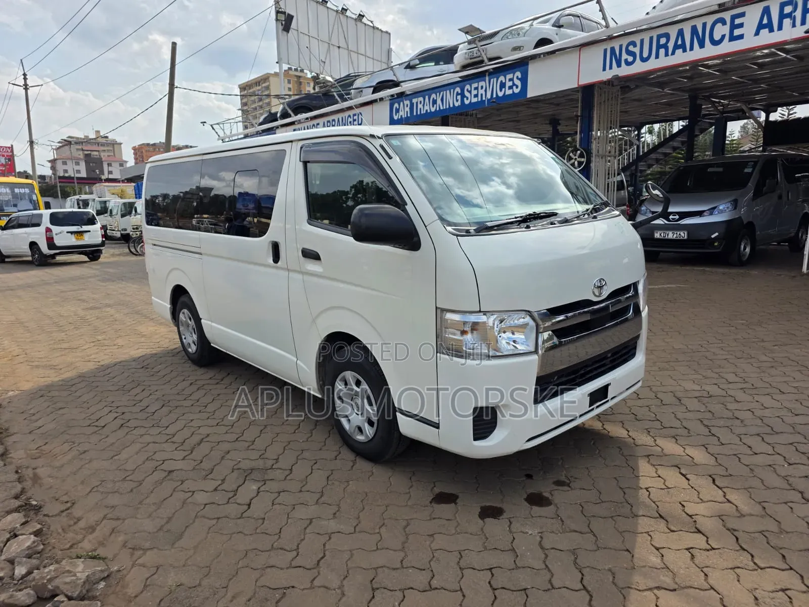 Toyota HiAce 2019 White