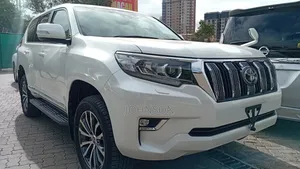 Toyota Land Cruiser Prado 2.8 2018 Pearl