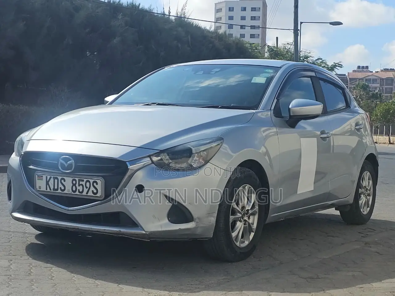 Mazda Demio 2017 Silver