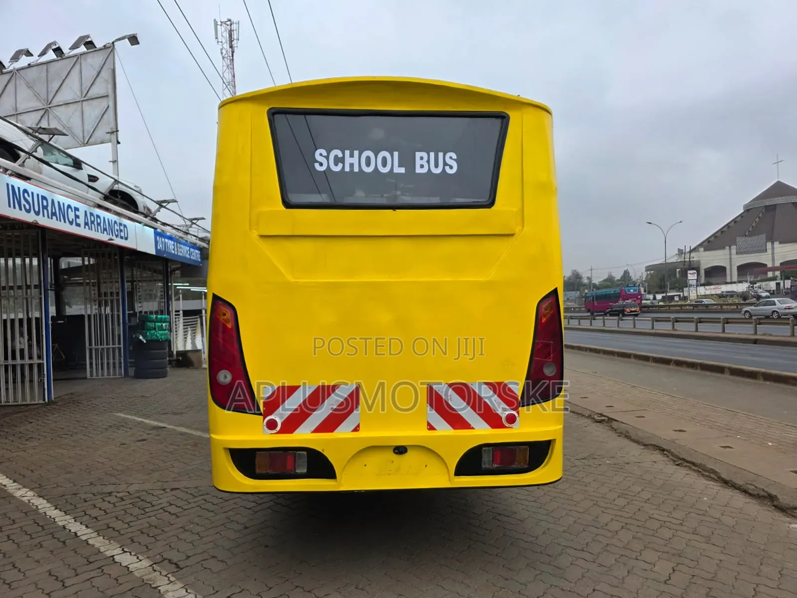 Isuzu FRR 2009 Yellow