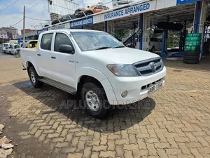Toyota Hilux 2007 White