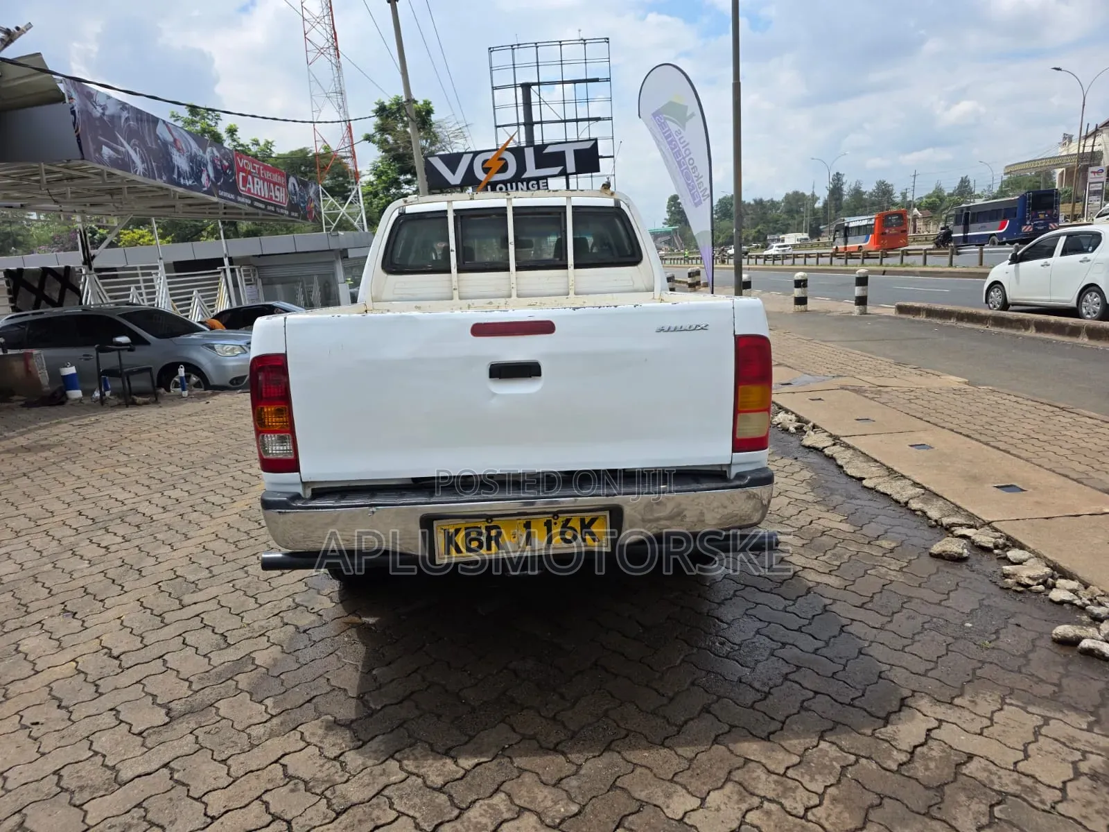 Toyota Hilux 2007 White