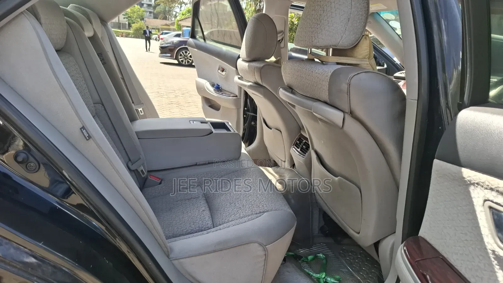 Toyota Crown 2011 Black