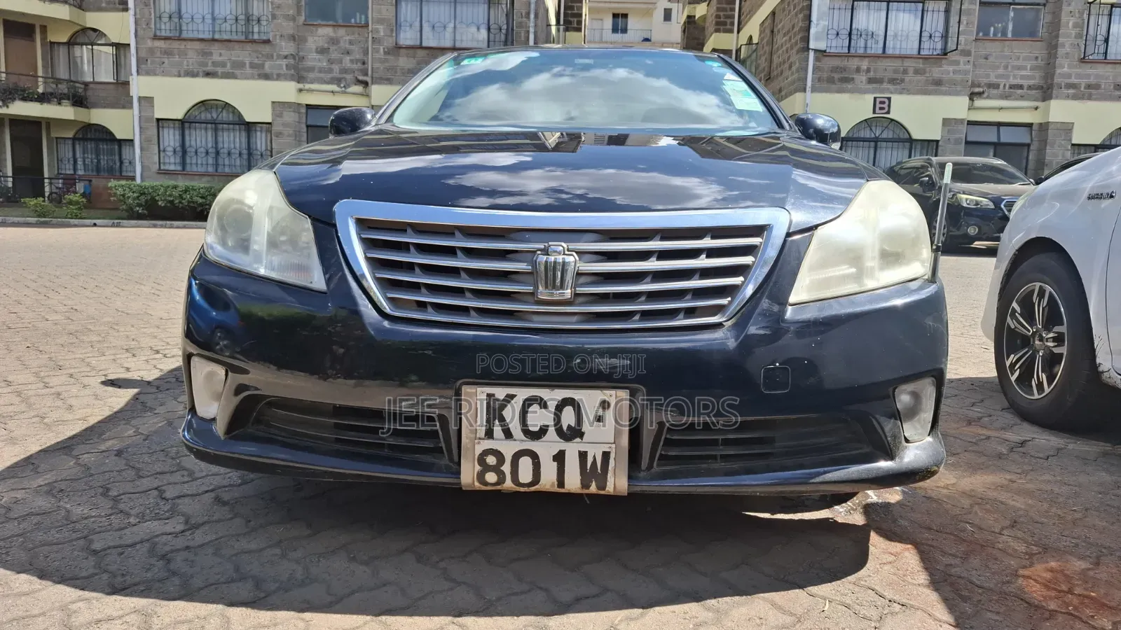 Toyota Crown 2011 Black