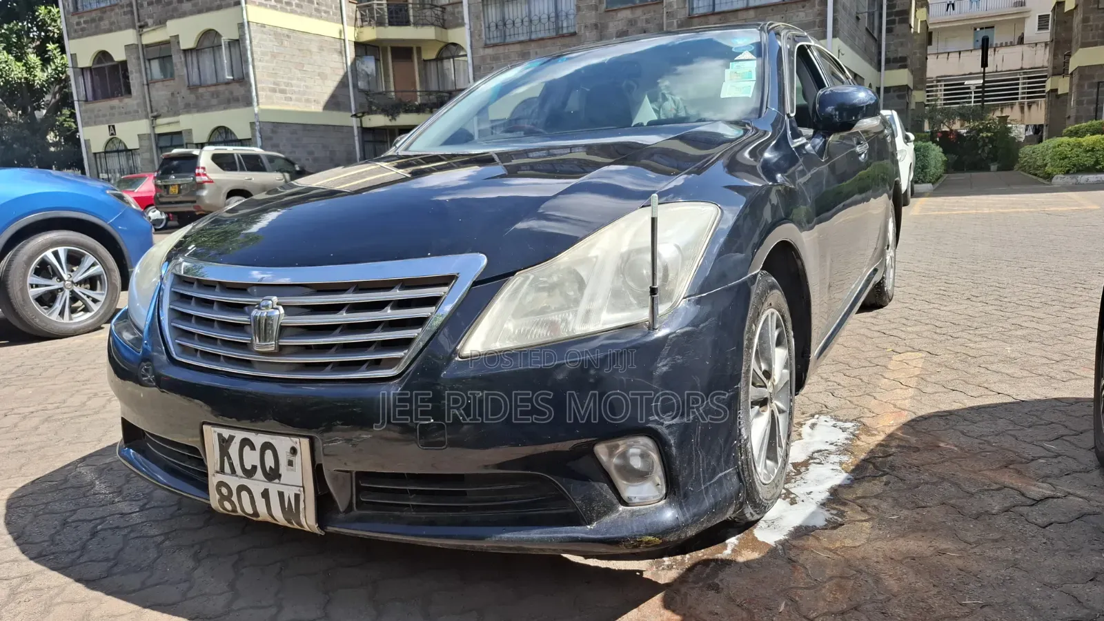 Toyota Crown 2011 Black