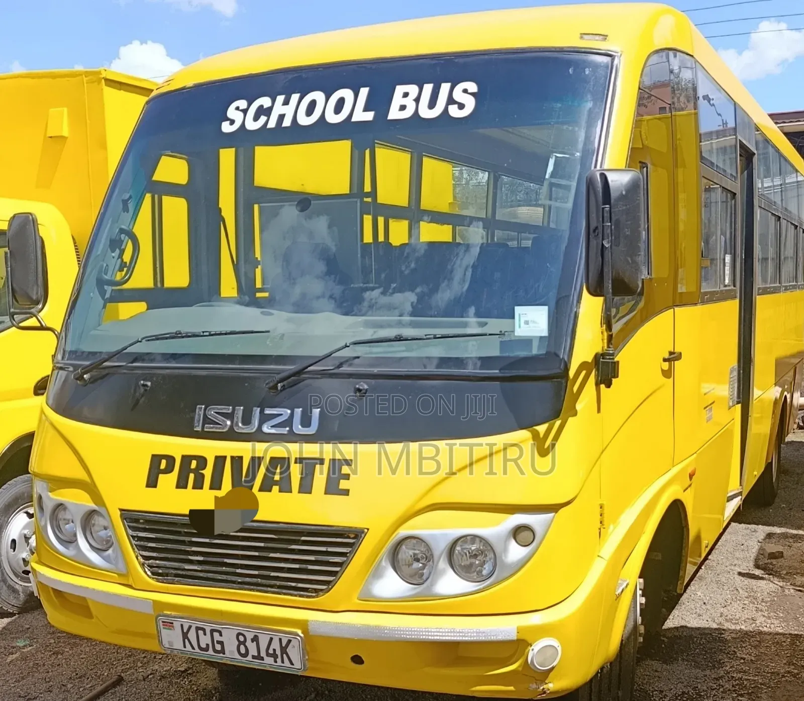 Isuzu NQR 2014 Yellow