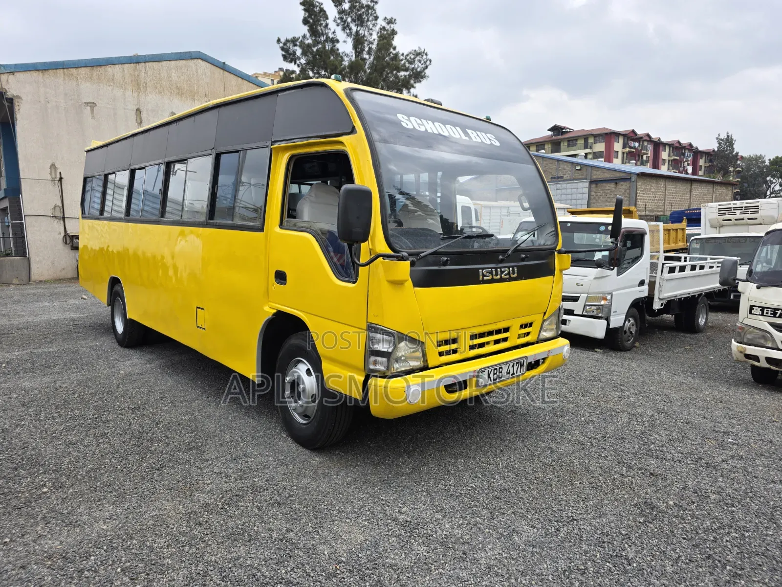 Isuzu NQR 2007 Yellow