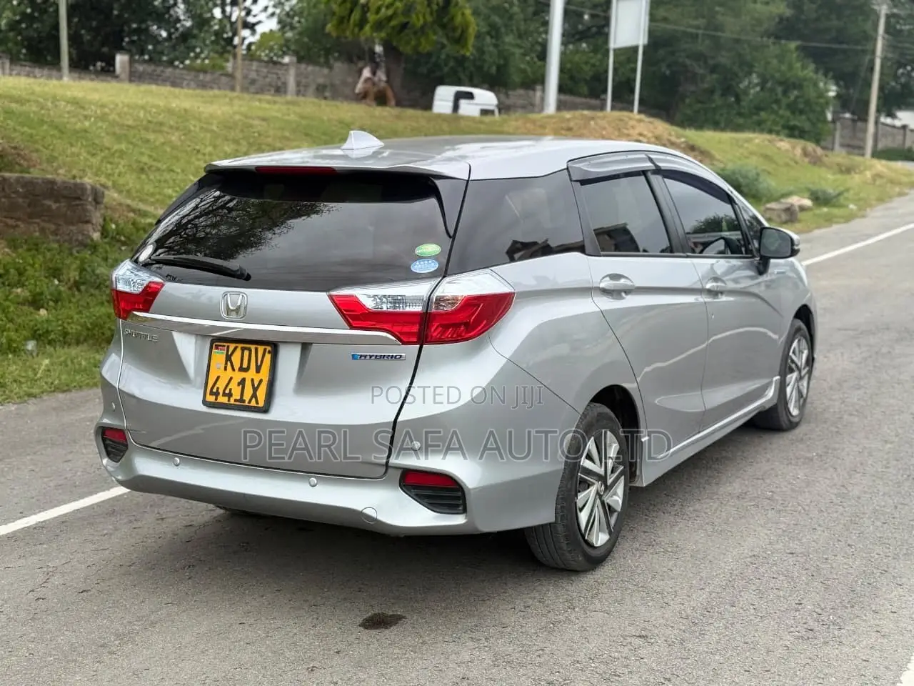 Honda Fit Shuttle 2019 Silver