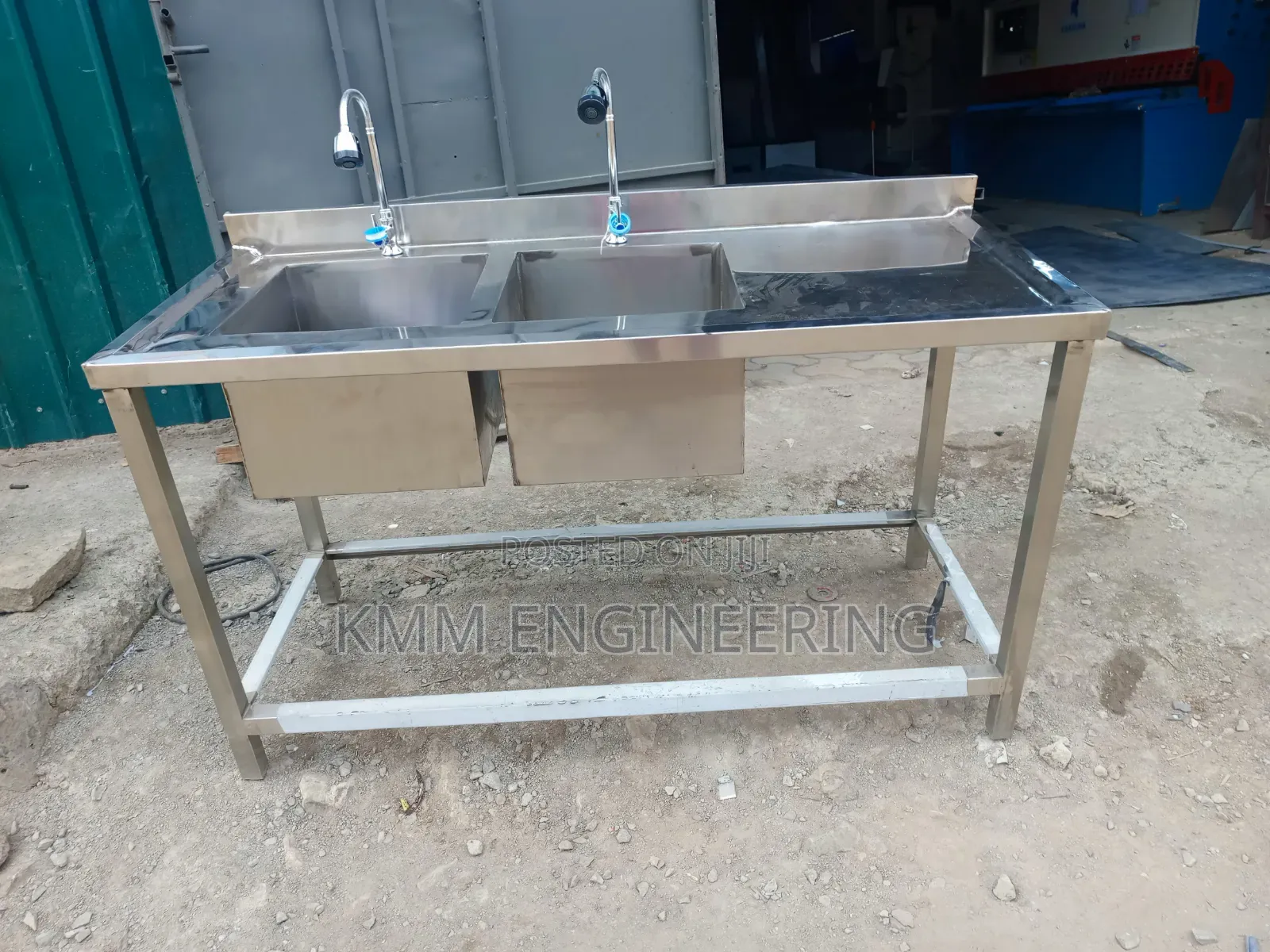 Stainless Steel Kitchen Sink