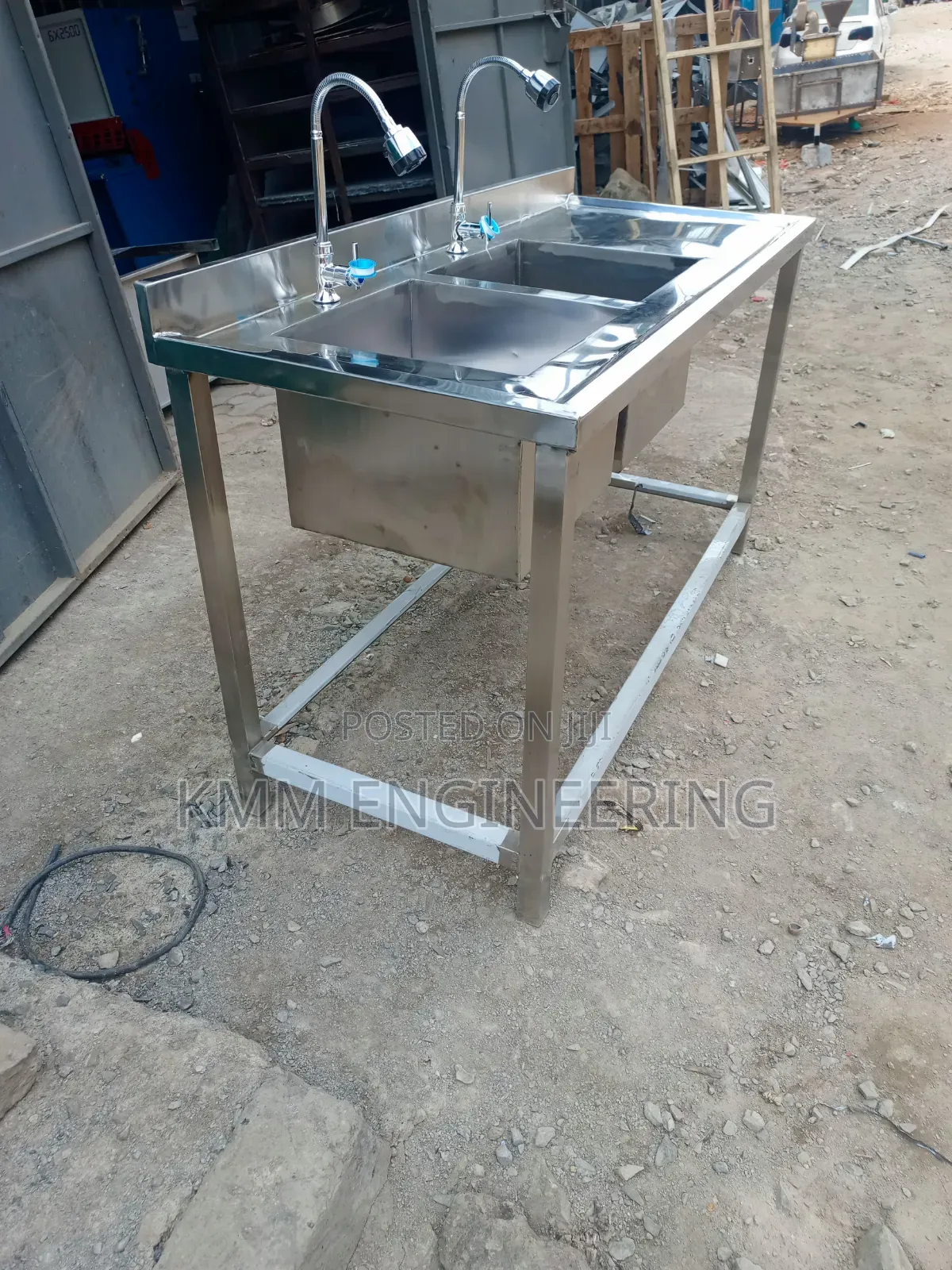 Stainless Steel Kitchen Sink
