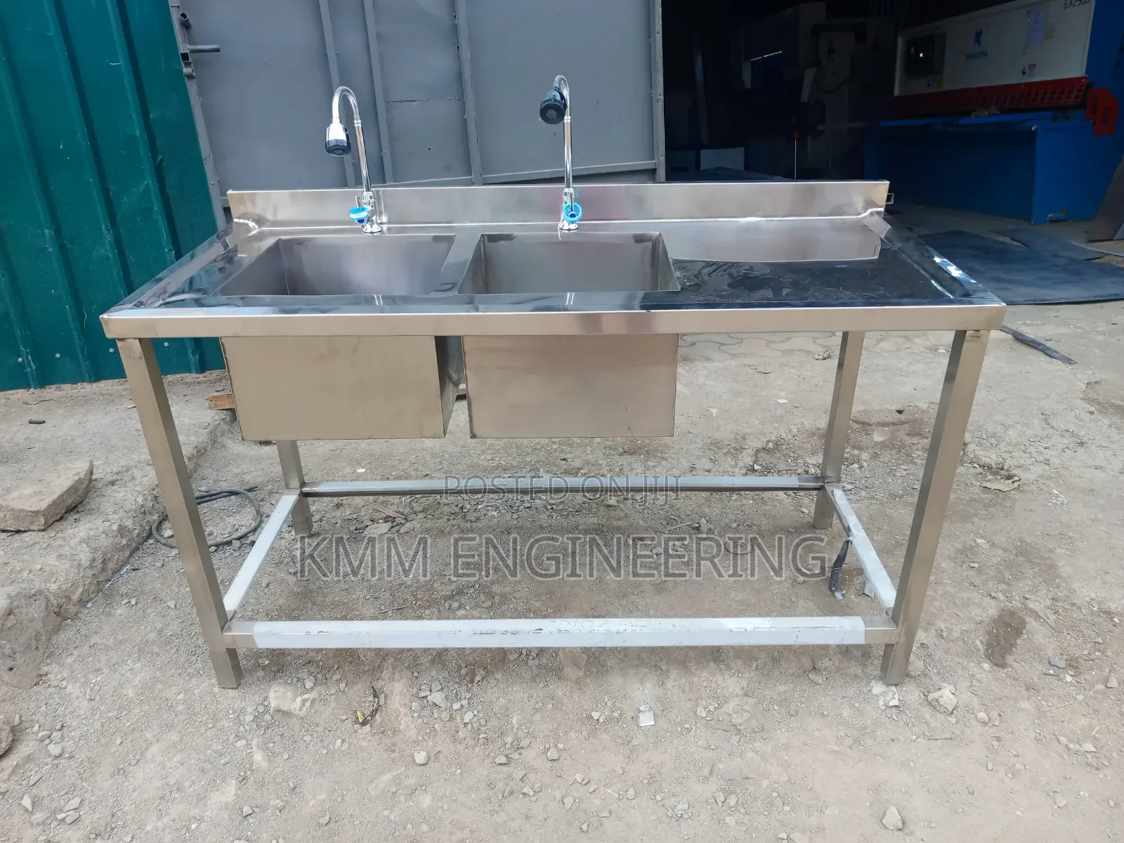 Stainless Steel Kitchen Sink