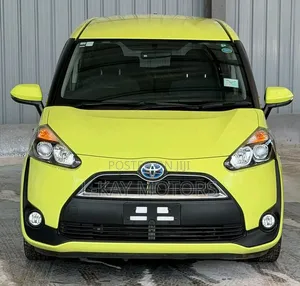 Toyota Sienta 2018 Green