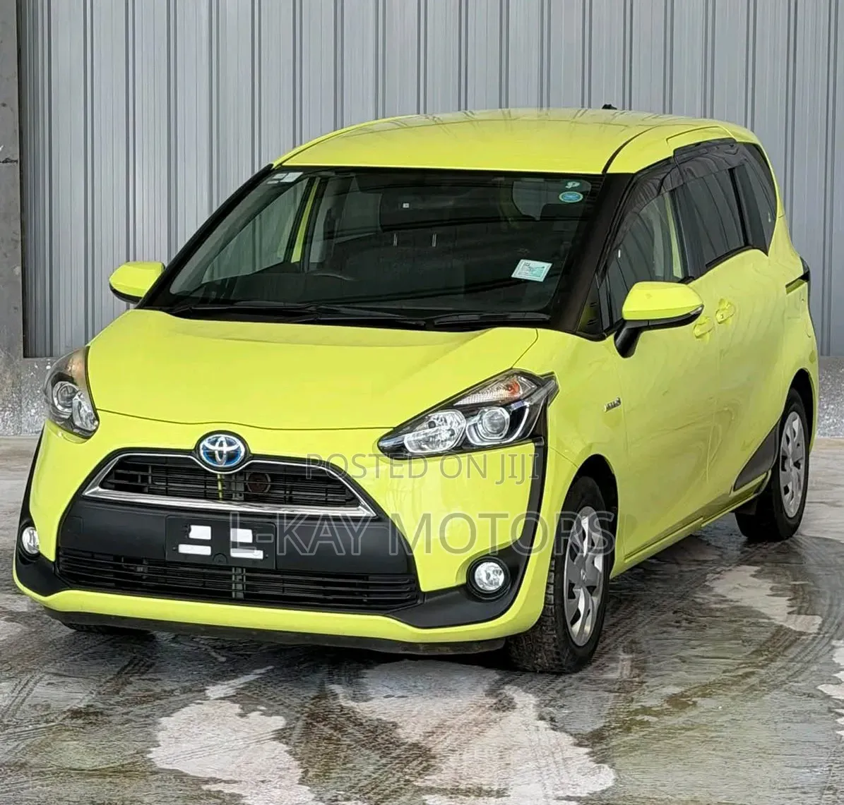 Toyota Sienta 2018 Green