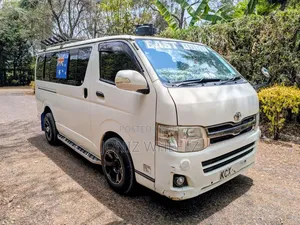 Toyota HiAce 2012 White