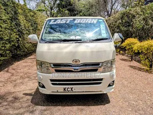 Toyota HiAce 2012 White