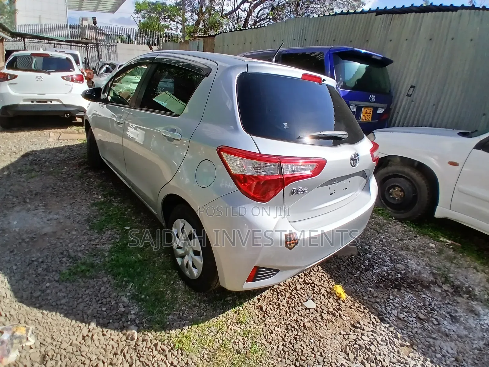 Toyota Vitz 1.0 FWD 5dr 2019 Silver