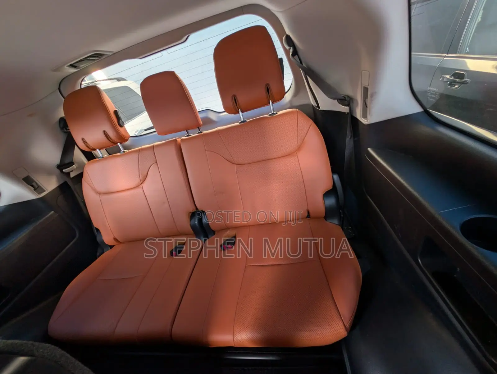 Lexus LX 570 AWD 2019 White