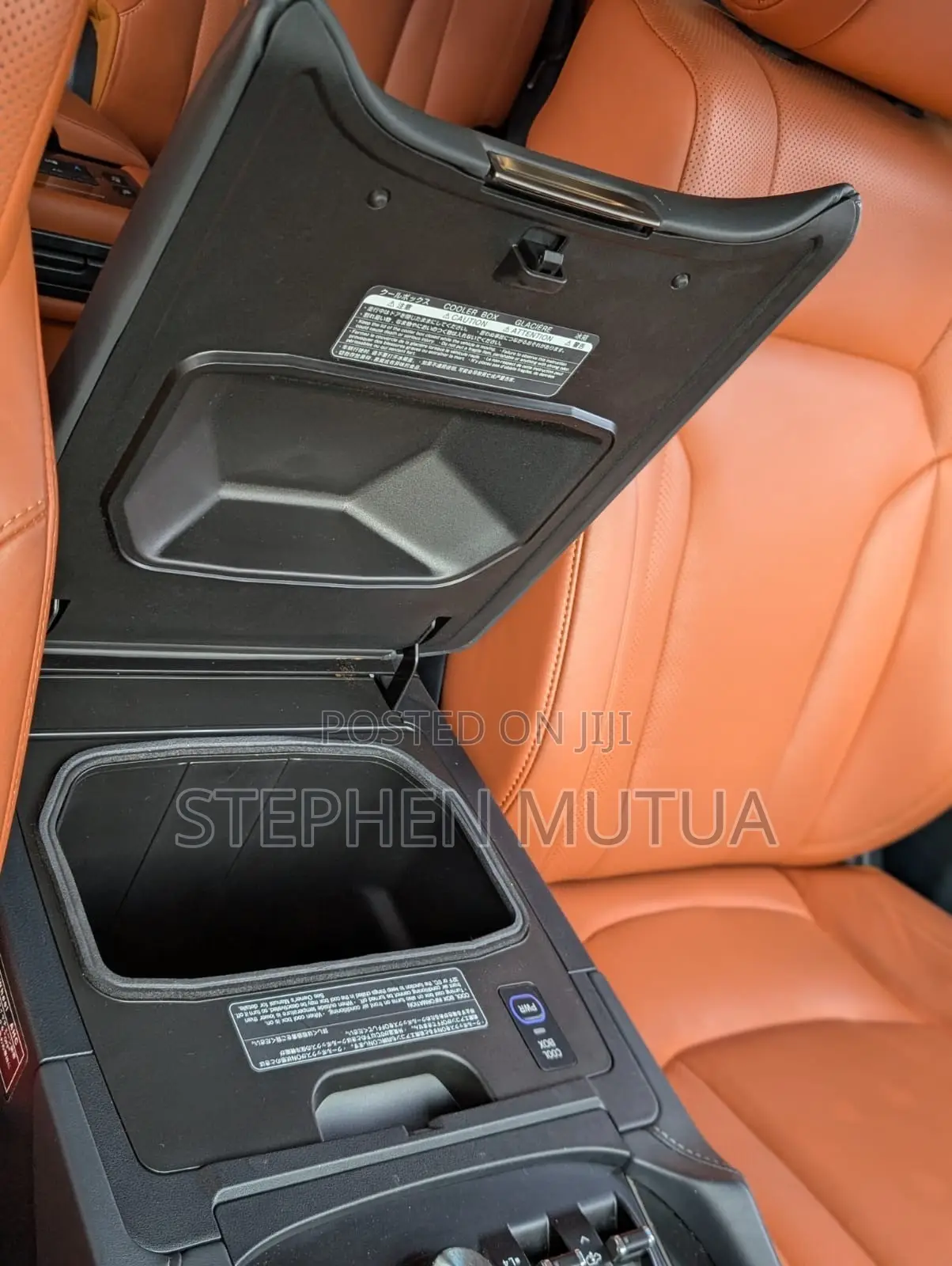 Lexus LX 570 AWD 2019 White