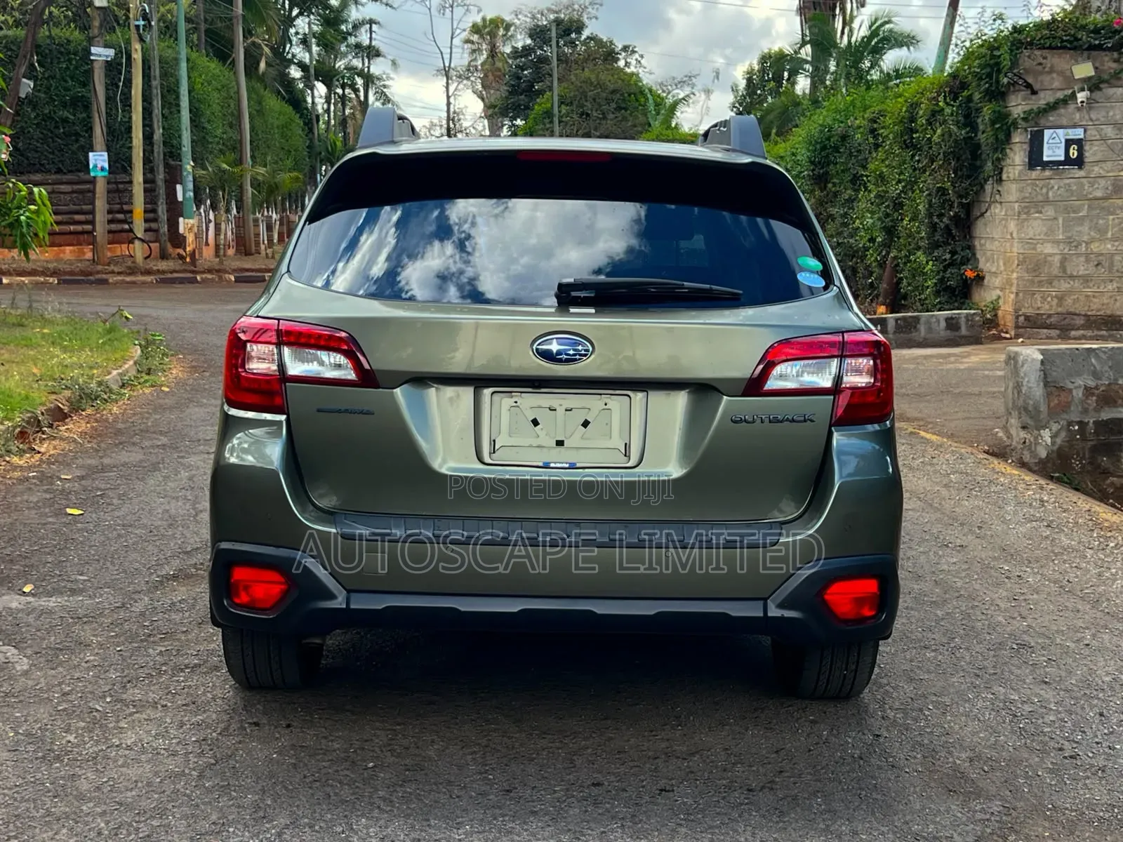 Subaru Outback 2019 Green