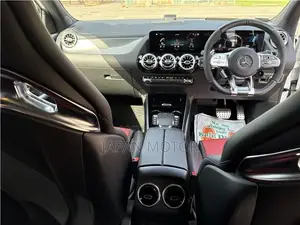 Mercedes-Benz GLA 250 2021 White