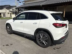 Mercedes-Benz GLA 250 2021 White