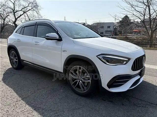 Mercedes-Benz GLA 250 2021 White