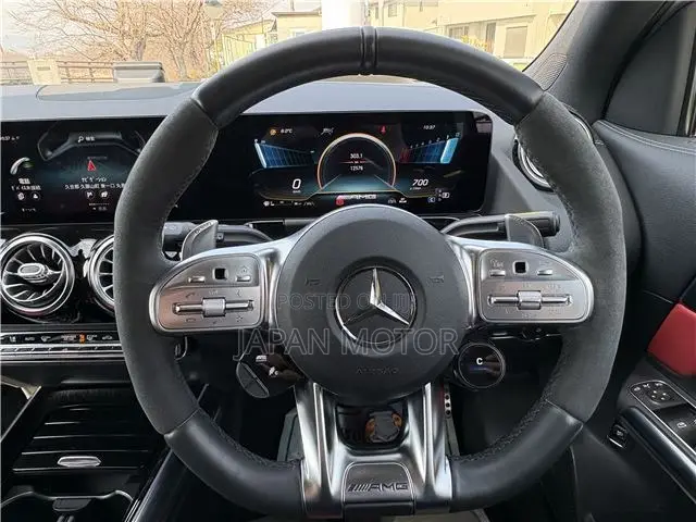 Mercedes-Benz GLA 250 2021 White