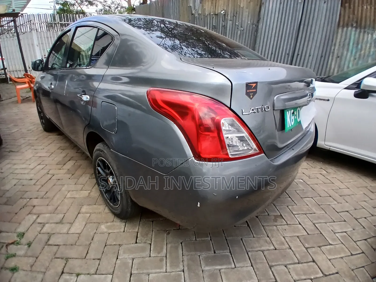 Nissan Latio 1.2 2013 Gray