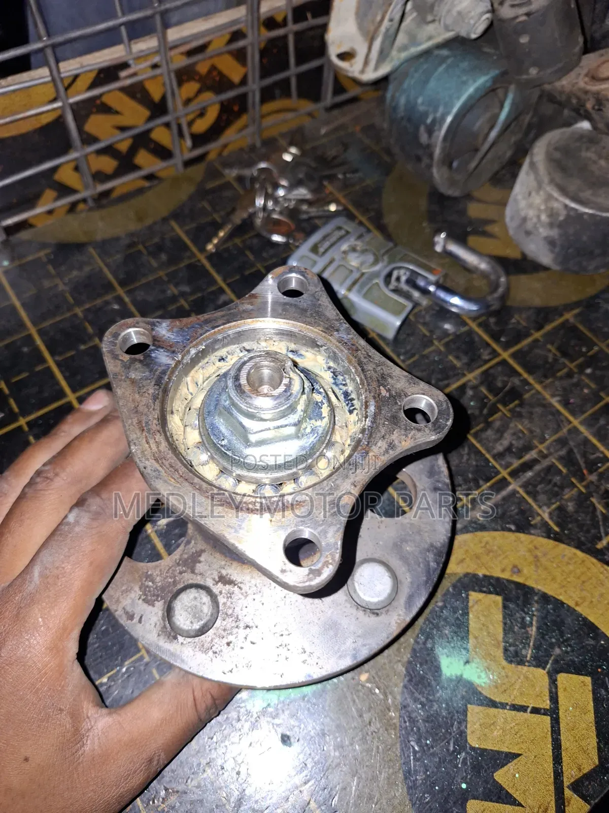Rear Wheel Hub Premio Nyoka