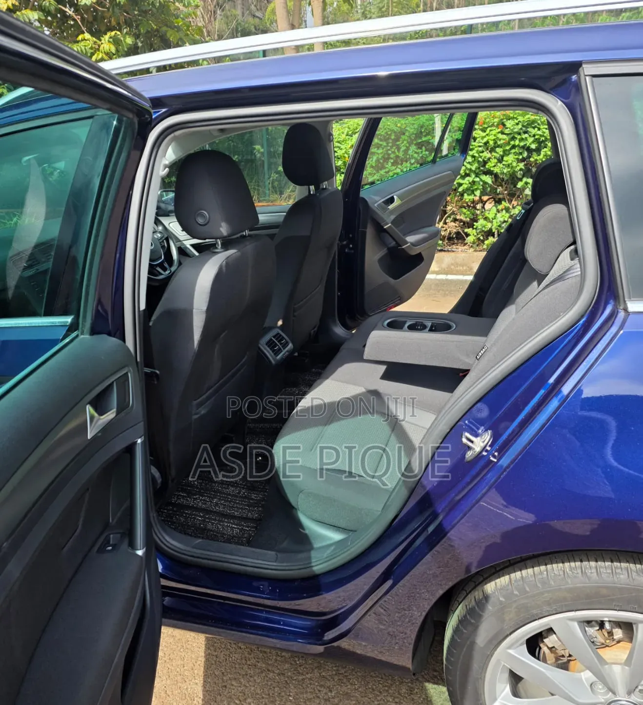 Volkswagen Golf 2019 Blue