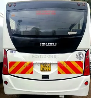 Isuzu NQR 2014 White