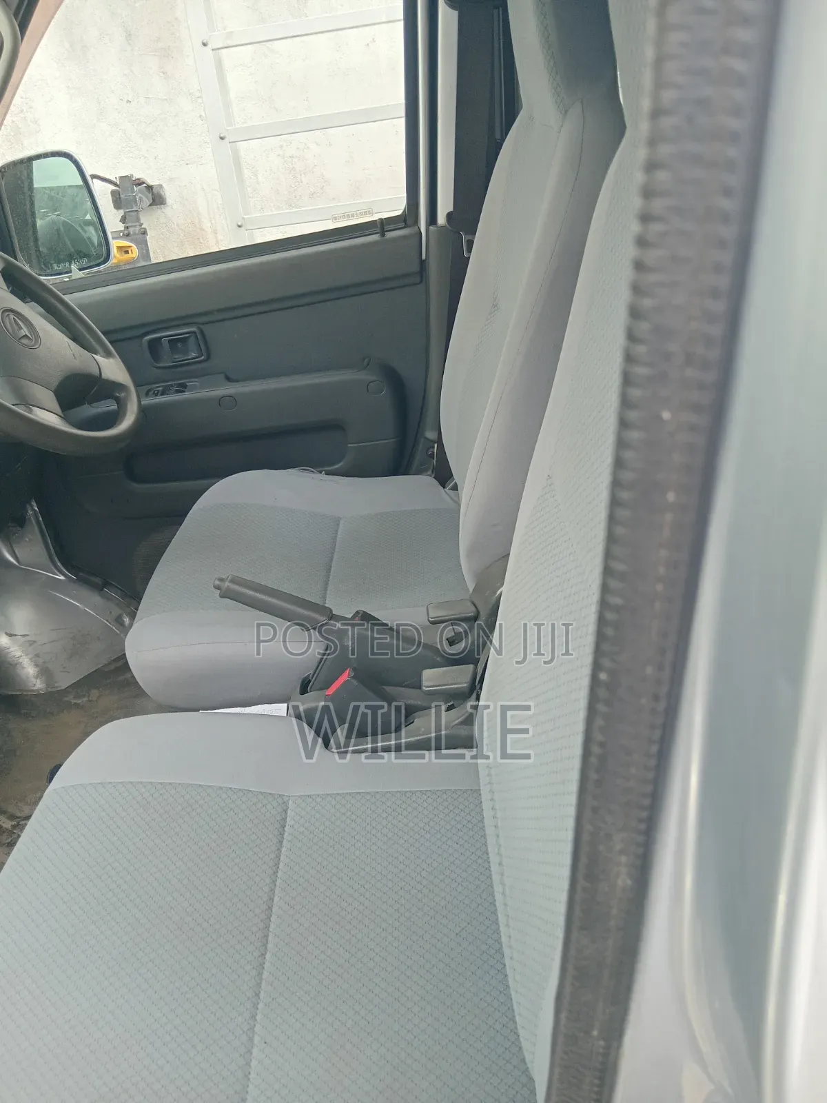 Daihatsu Move Conte 2017 Silver