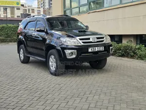 Toyota Fortuner 2006 Black