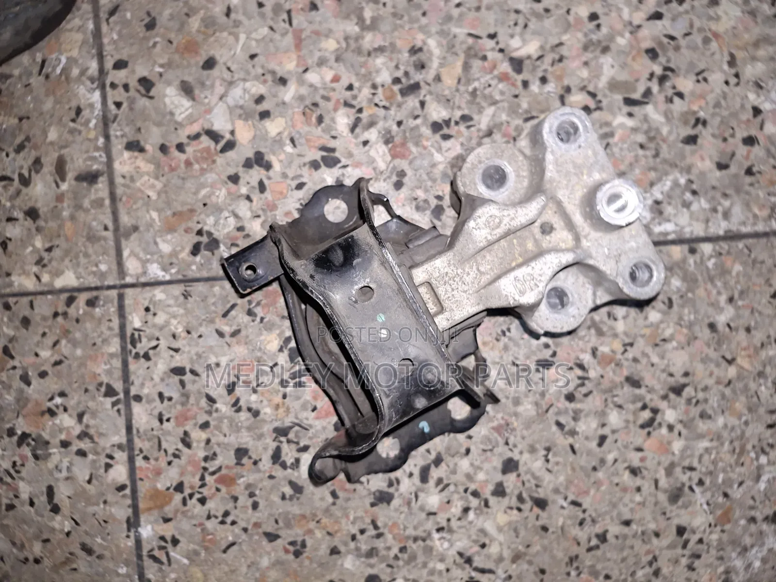 Nissan Note Engine Mount E12
