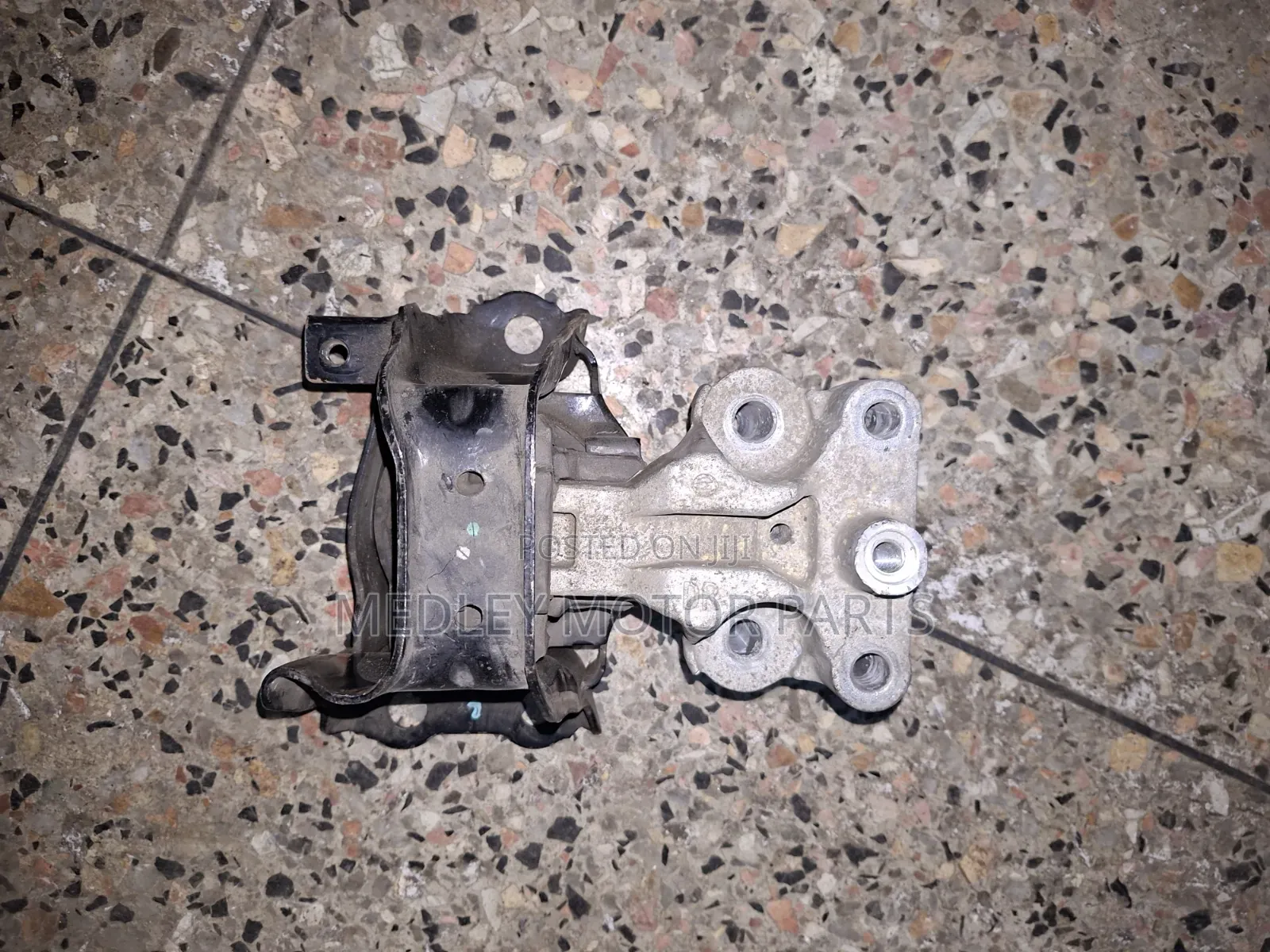 Nissan Note Engine Mount E12