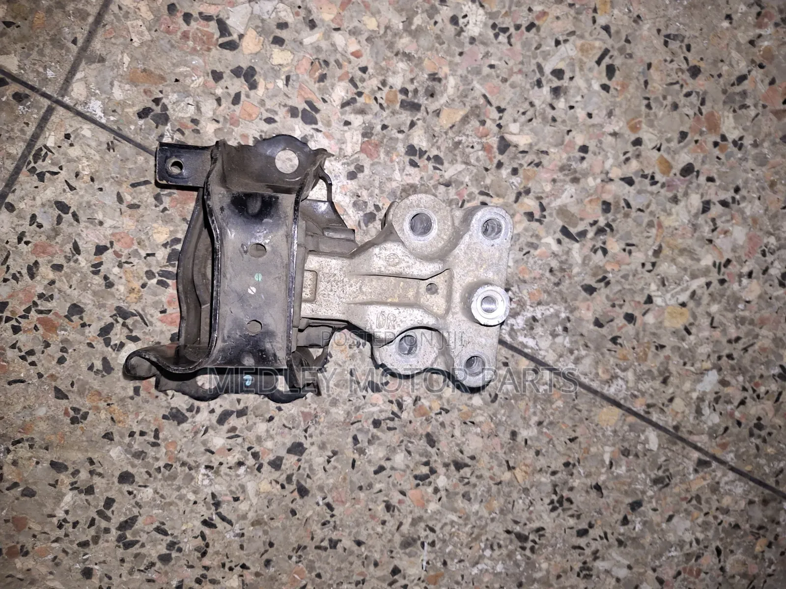 Nissan Note Engine Mount E12