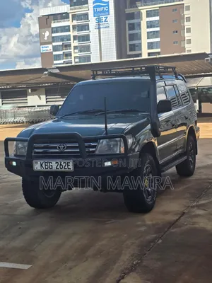 Toyota Land Cruiser 2000 Green