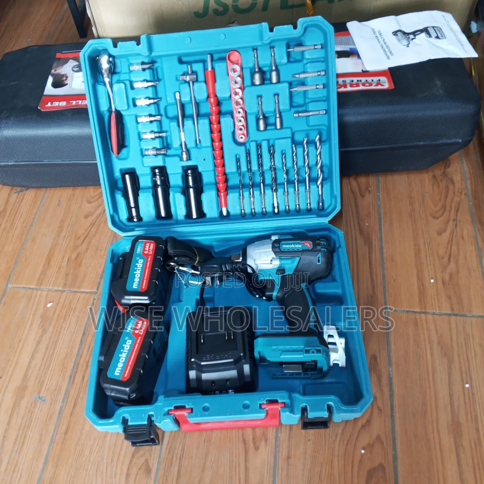 Meakida 88V 1⁄2-Inch Cordless Impact Wrench√°
