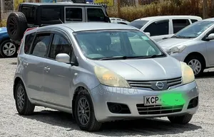 Nissan Note 2011 Silver