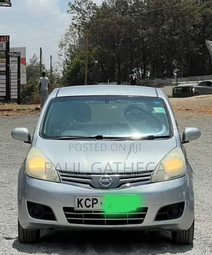 Nissan Note 2011 Silver