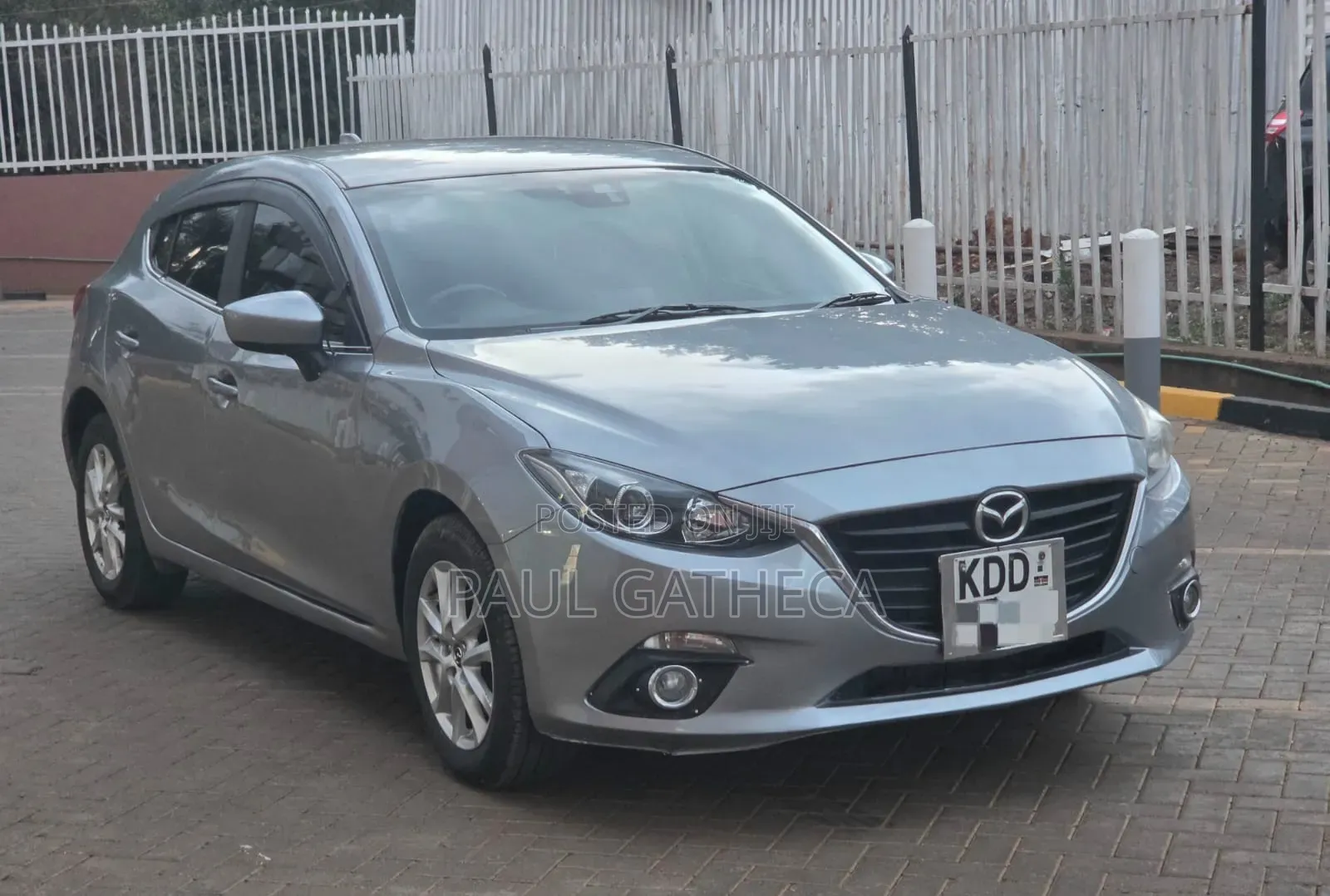 Mazda Axela SV Premium 2014 Silver