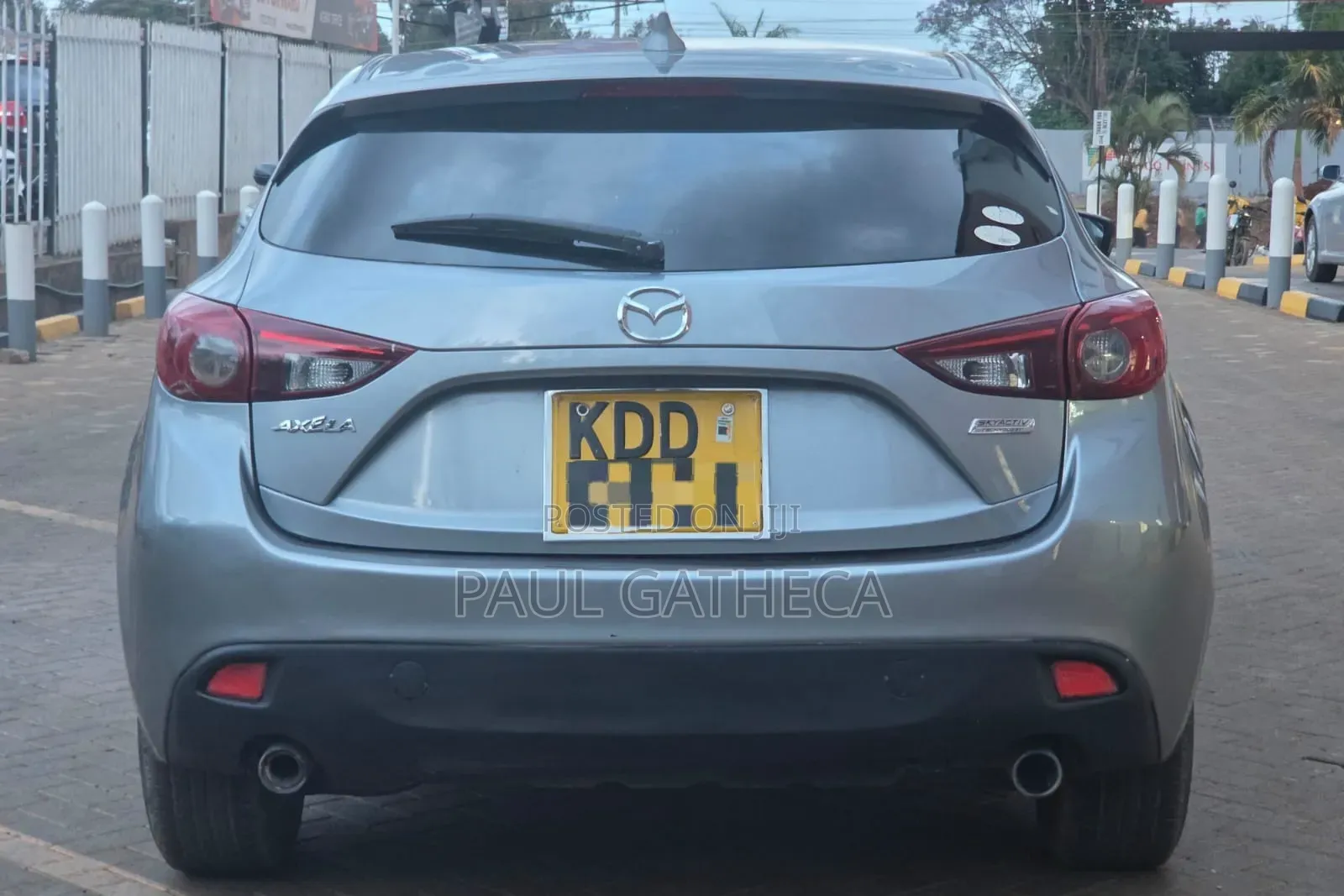 Mazda Axela SV Premium 2014 Silver