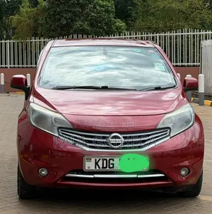 Nissan Note 2014 Red